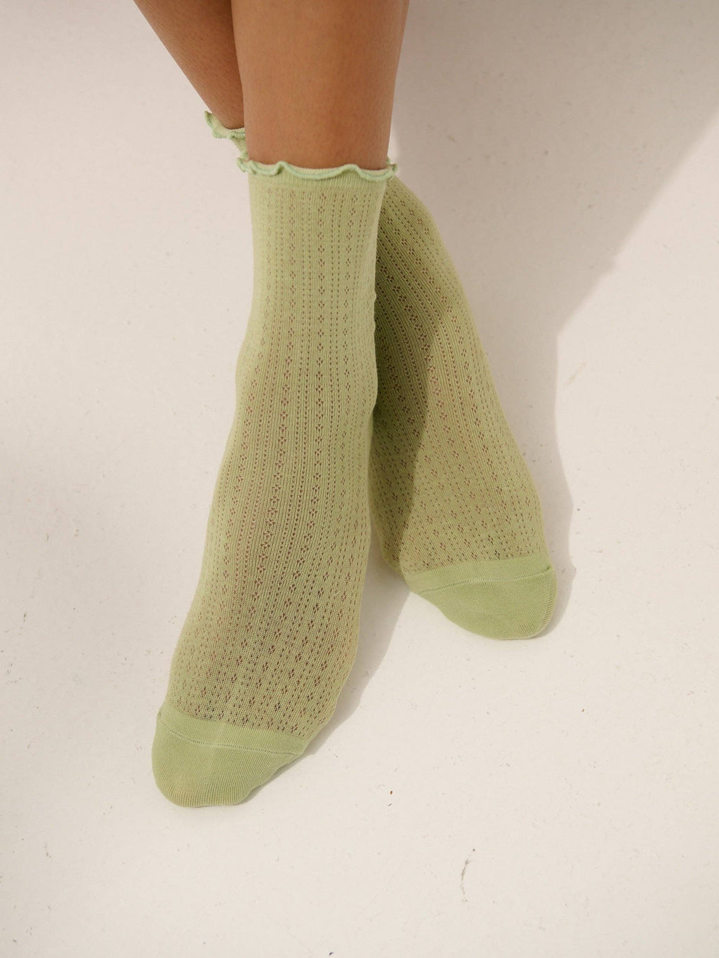 Marshmallow Frill Mesh Socks: Camel
