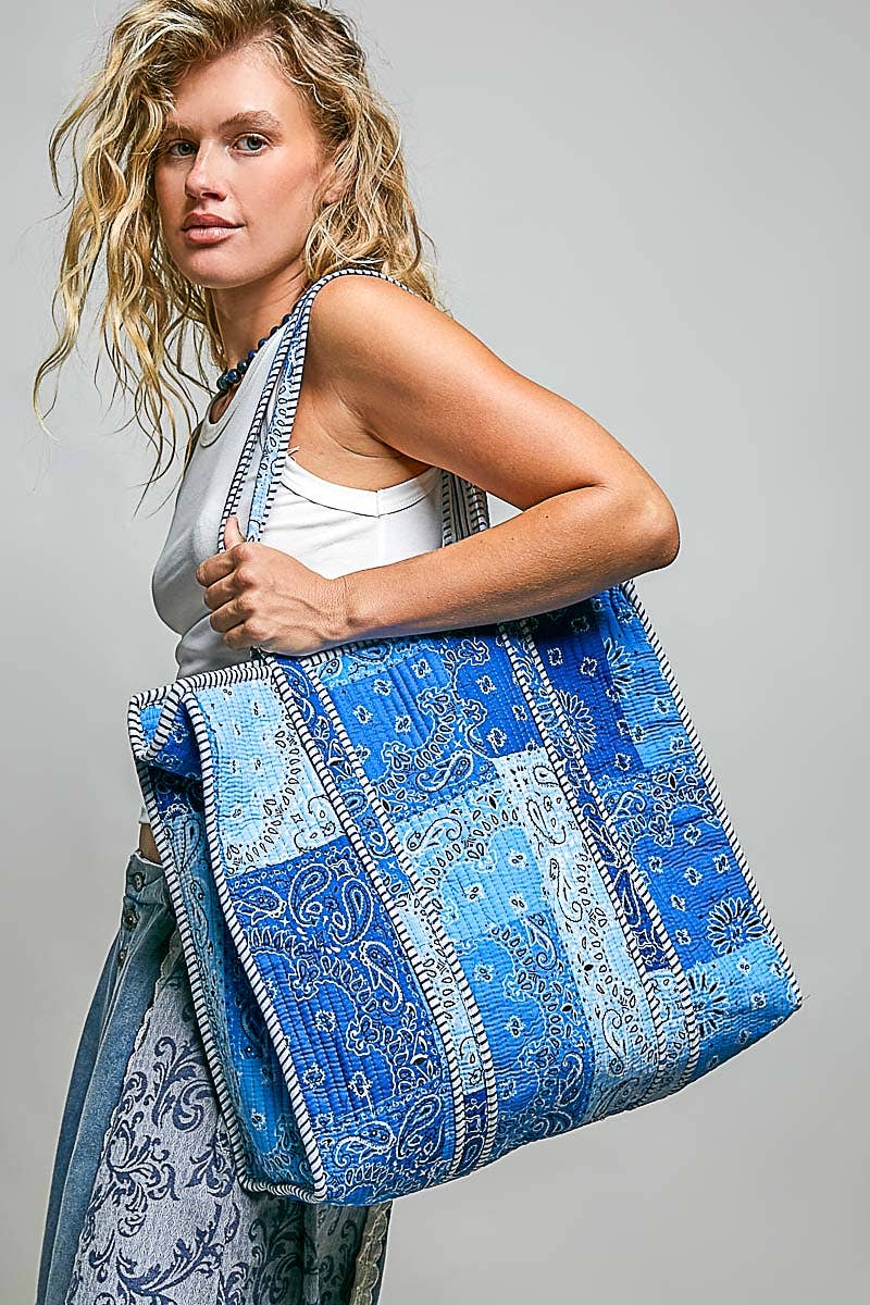 Quilted Striped Binding Roomy Fit Blue Tote Bag: BLUE MULTI / One Size