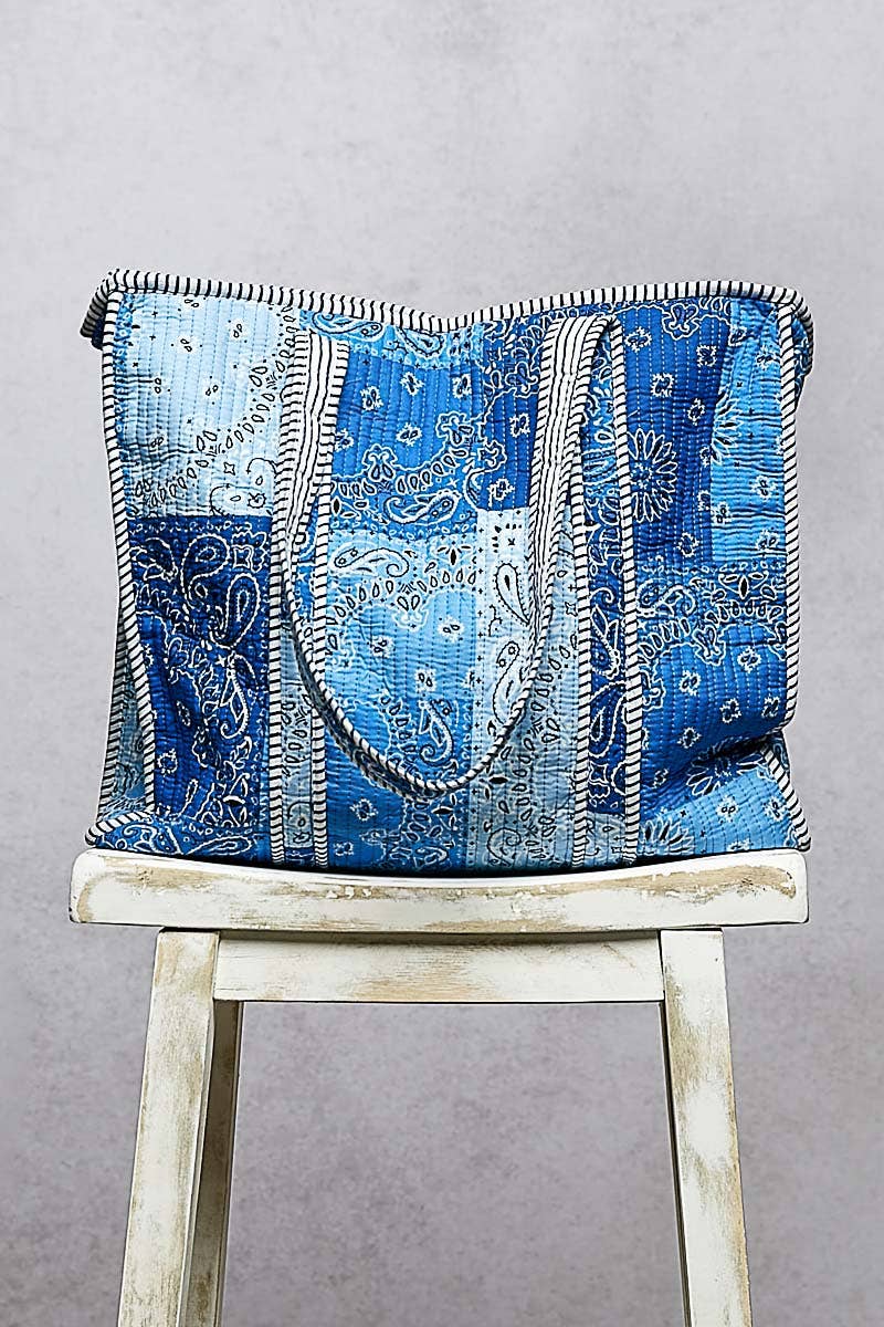 Quilted Striped Binding Roomy Fit Blue Tote Bag: BLUE MULTI / One Size
