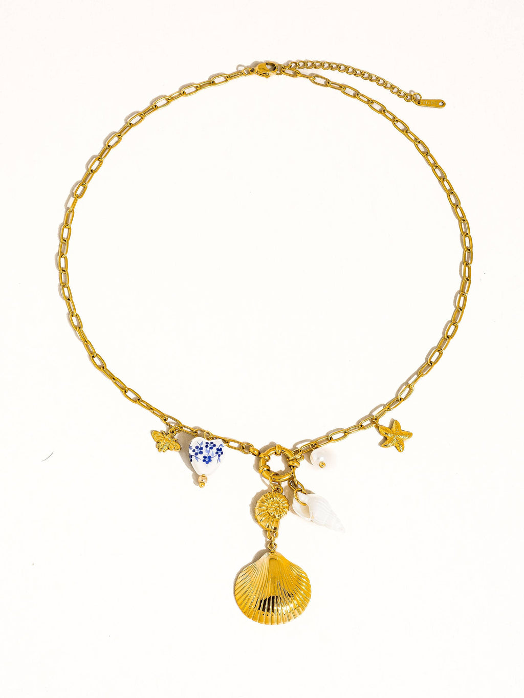 Briar Shell Charm Necklace