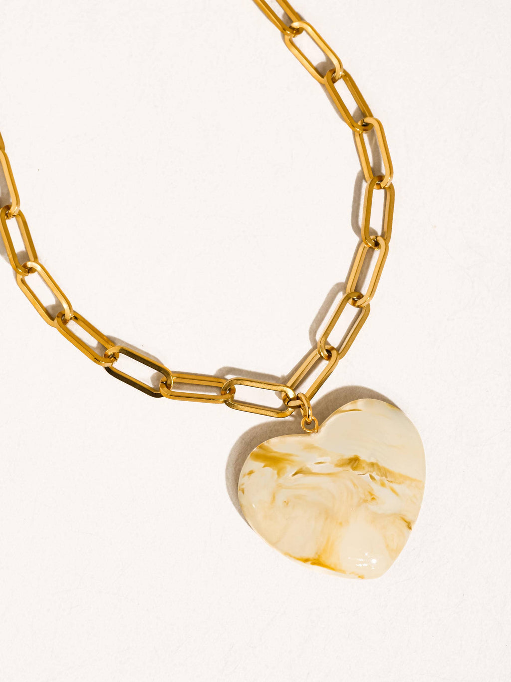 Rouelle Heart Necklace - White