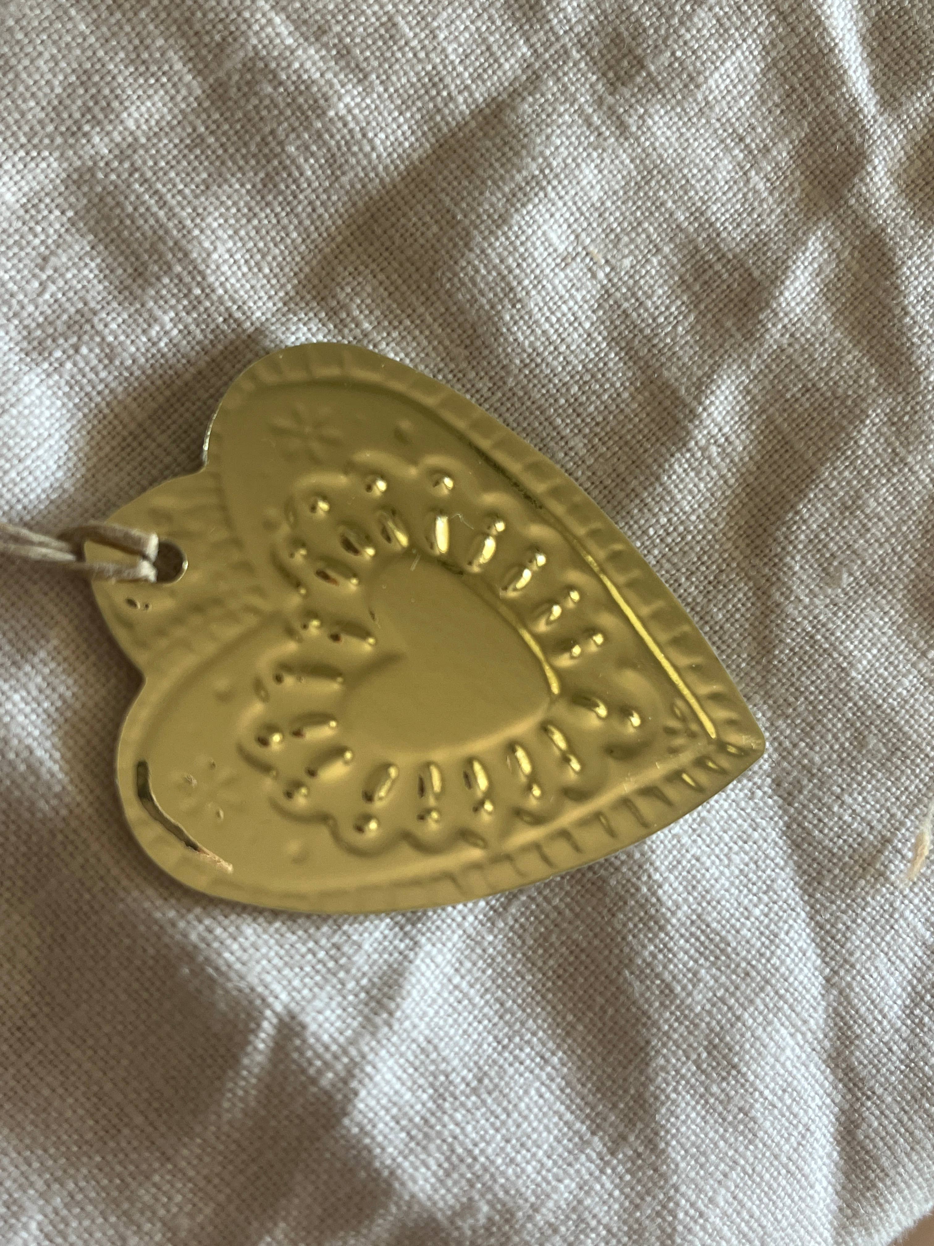 Small Heart - Faux-tin Ornament - Gold single tag