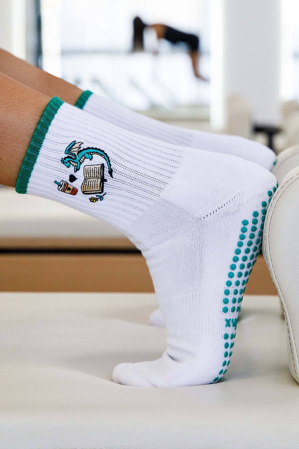 Crew Book Lover Grip Socks: Medium EU 38-44