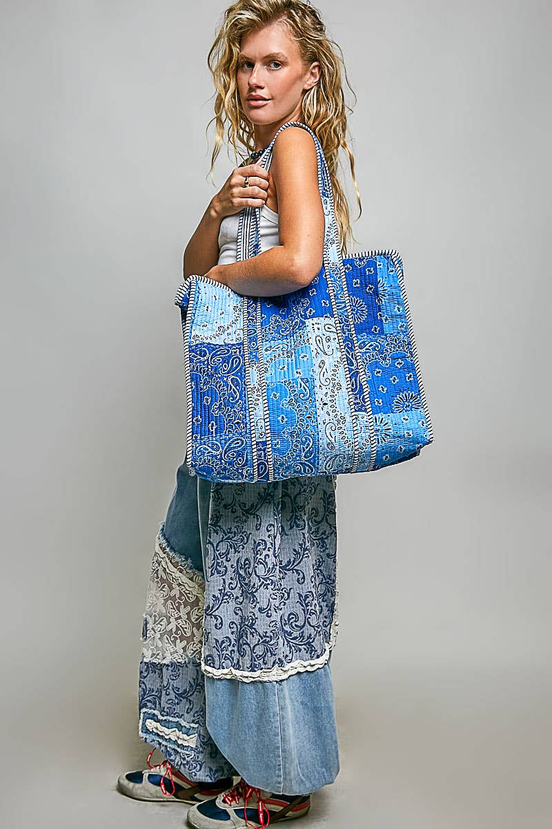 Quilted Striped Binding Roomy Fit Blue Tote Bag: BLUE MULTI / One Size