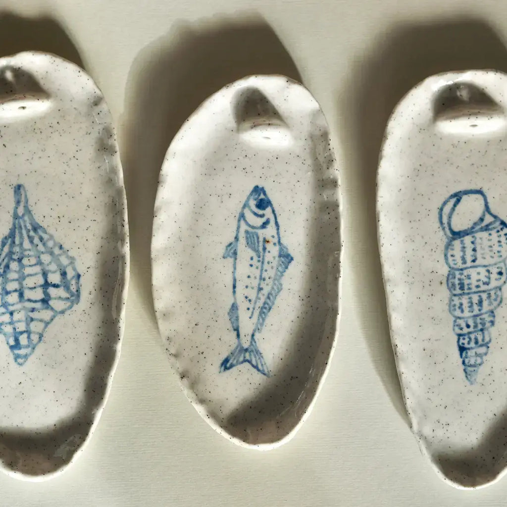 Hand-painted Ceramic Incense Holder Sea Creatures: Horn Shell (Blue)