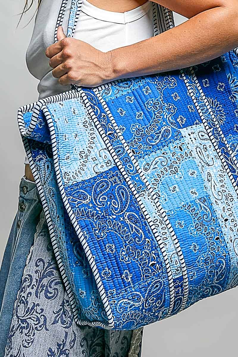Quilted Striped Binding Roomy Fit Blue Tote Bag: BLUE MULTI / One Size
