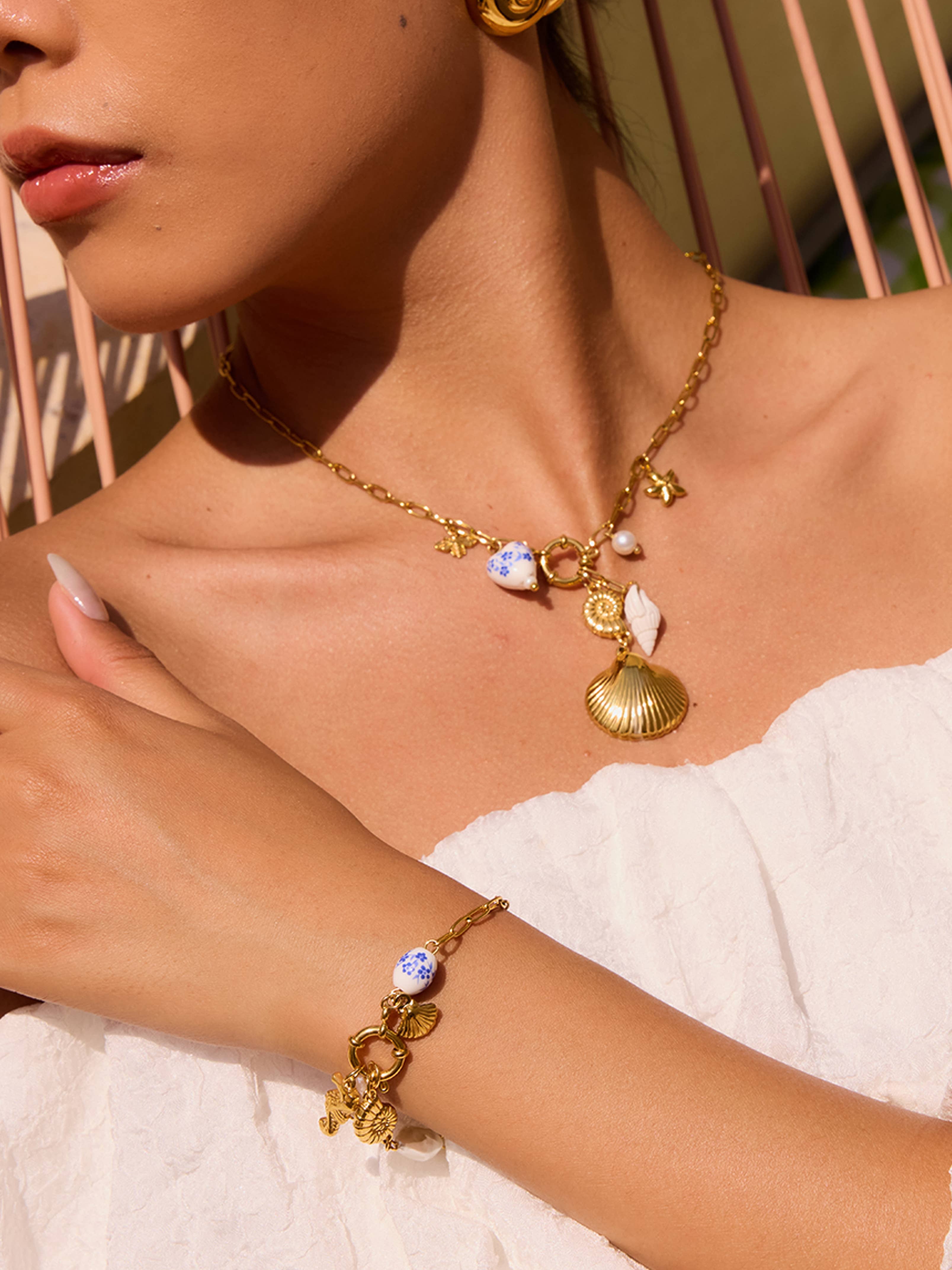 Briar Shell Charm Necklace