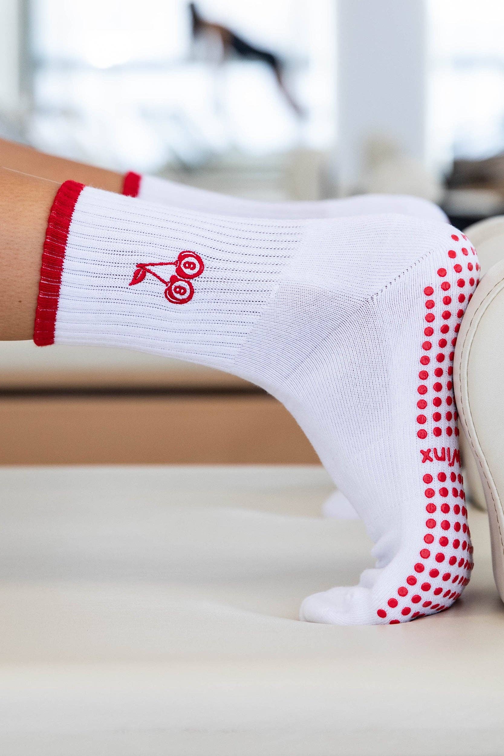 Cherry Grip Socks: Small EU 35-37