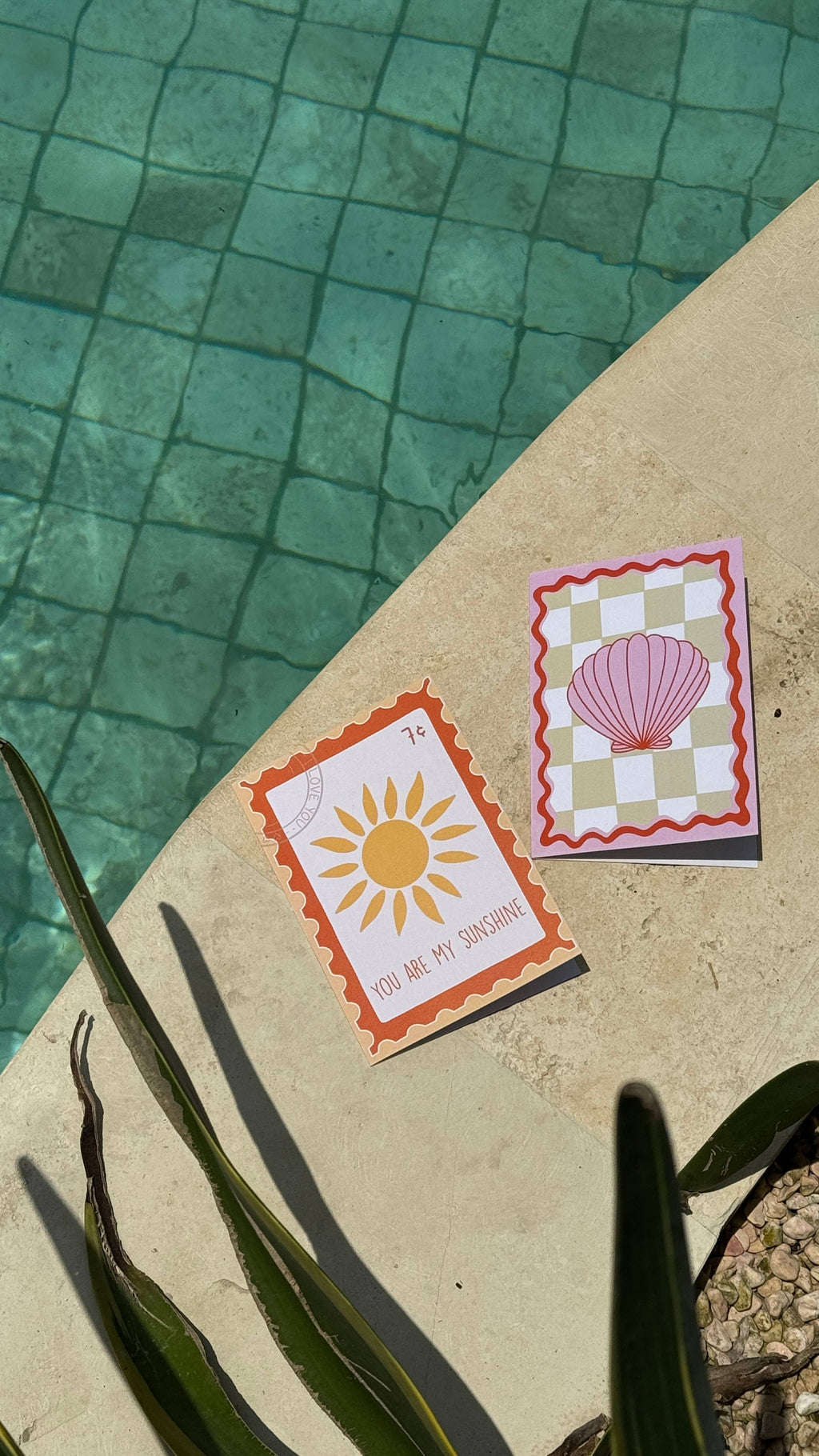 Pink Wavy Shell Plain GREETING CARD
