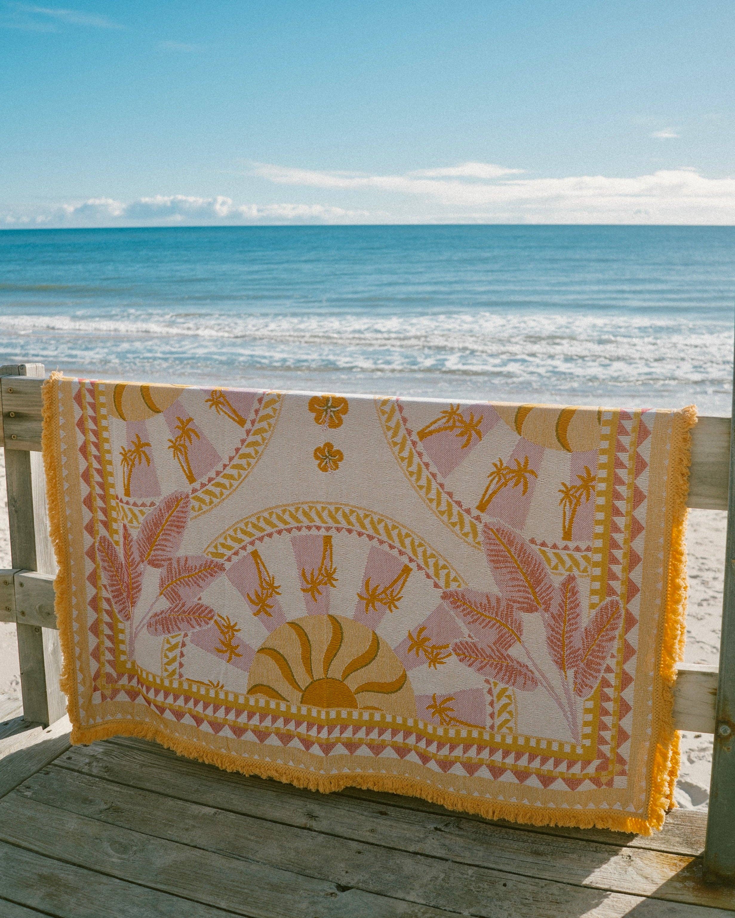 Soli - Picnic Beach Throw Rug - XL