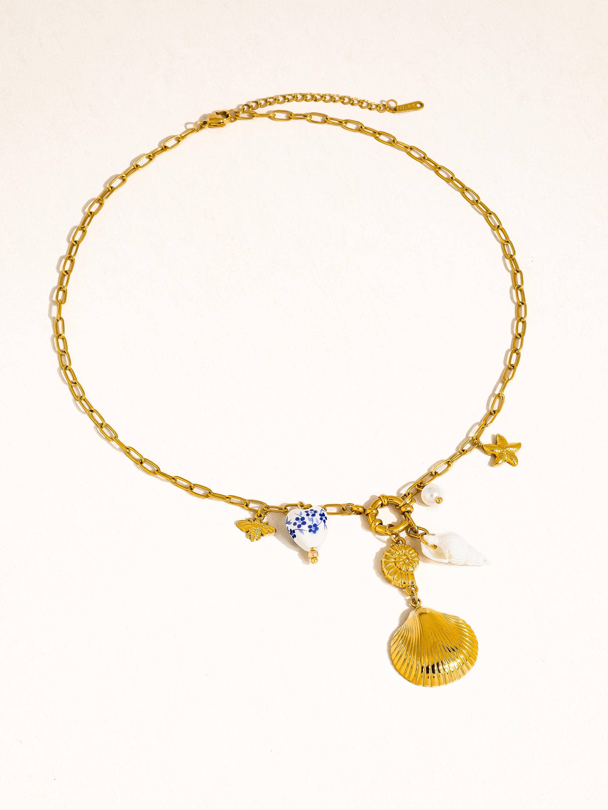 Briar Shell Charm Necklace
