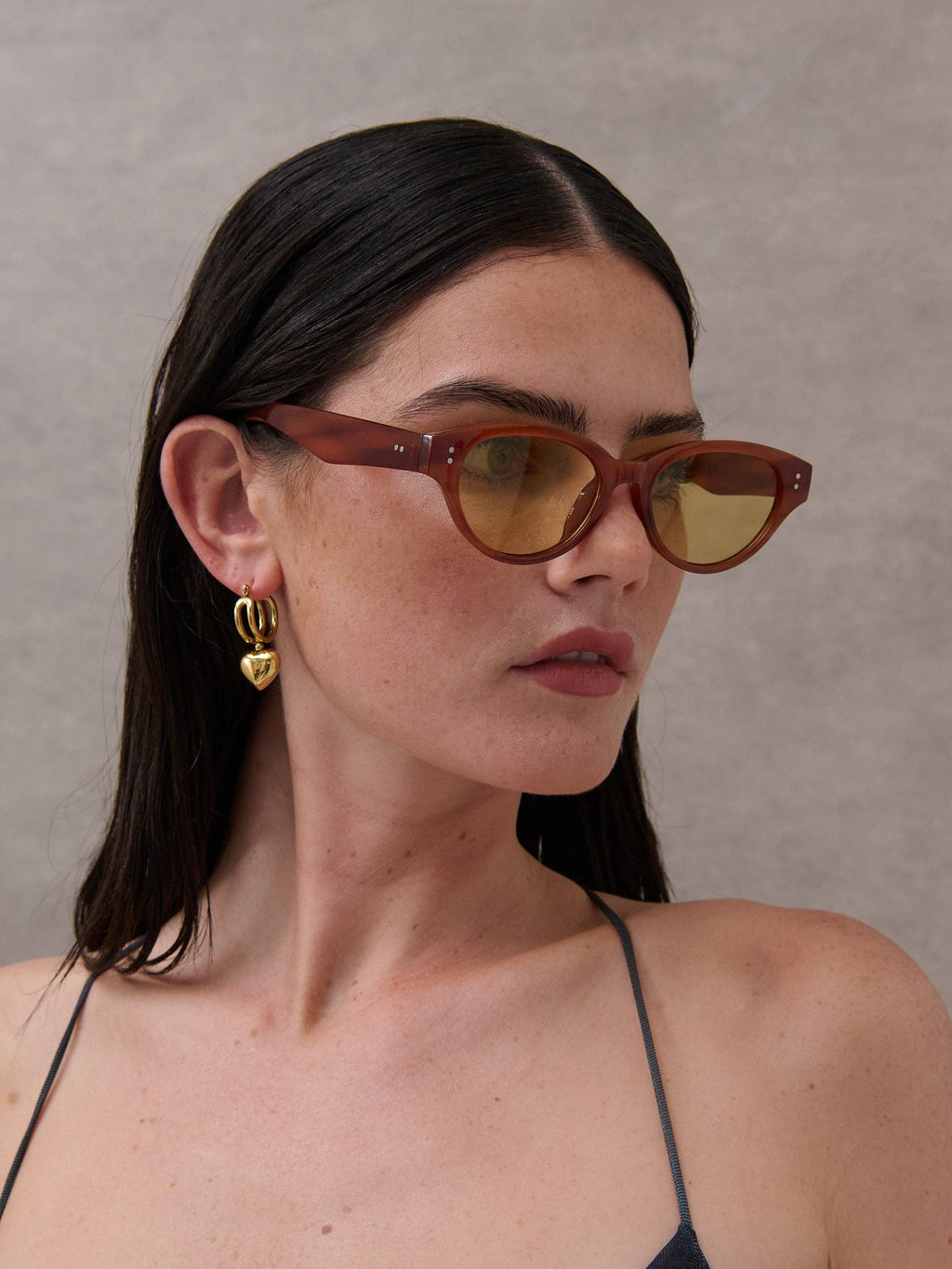 Megan Oval Frame Sunglasses in Tort