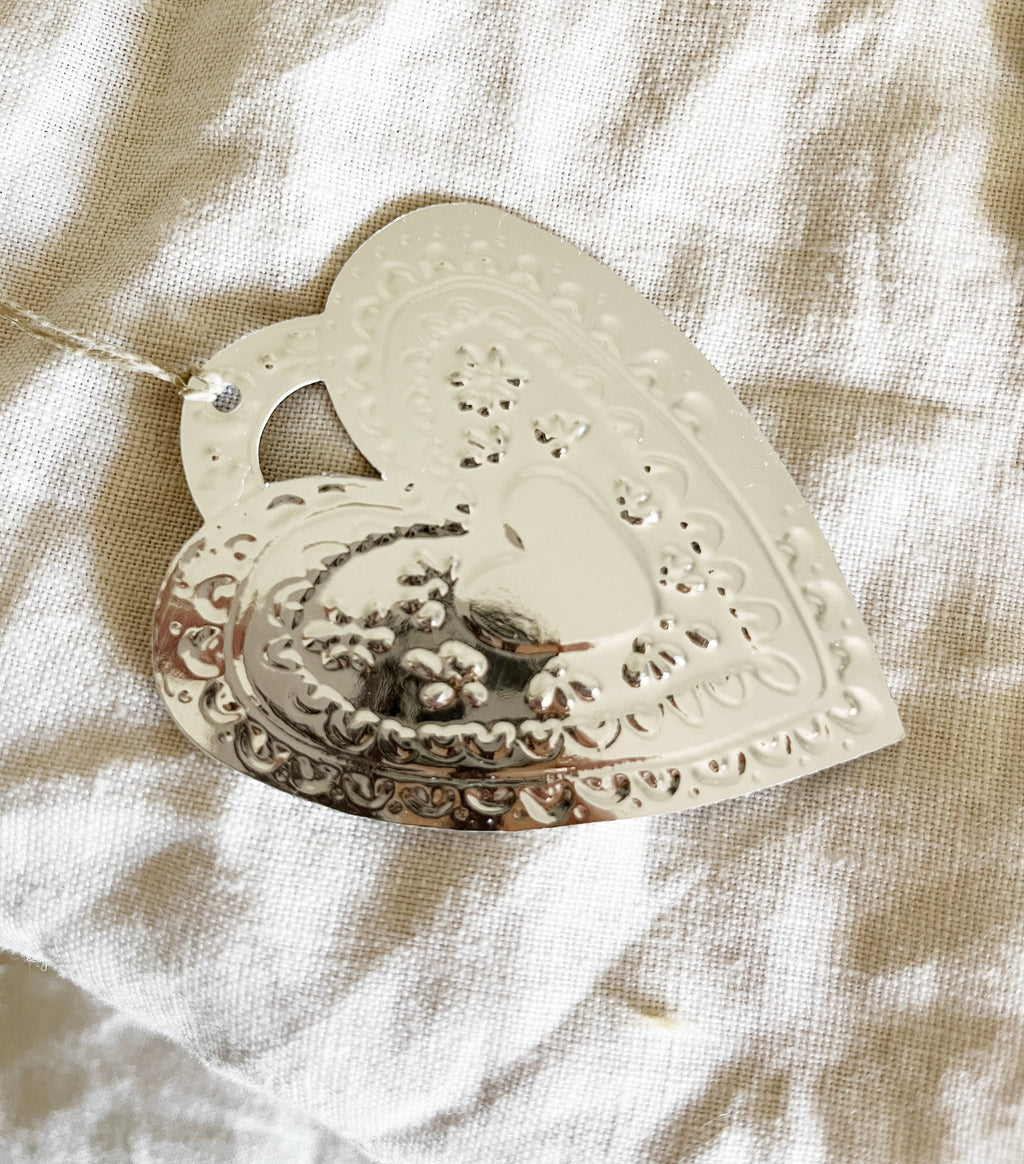 Heart- Faux-tin Ornament - Silver single tag