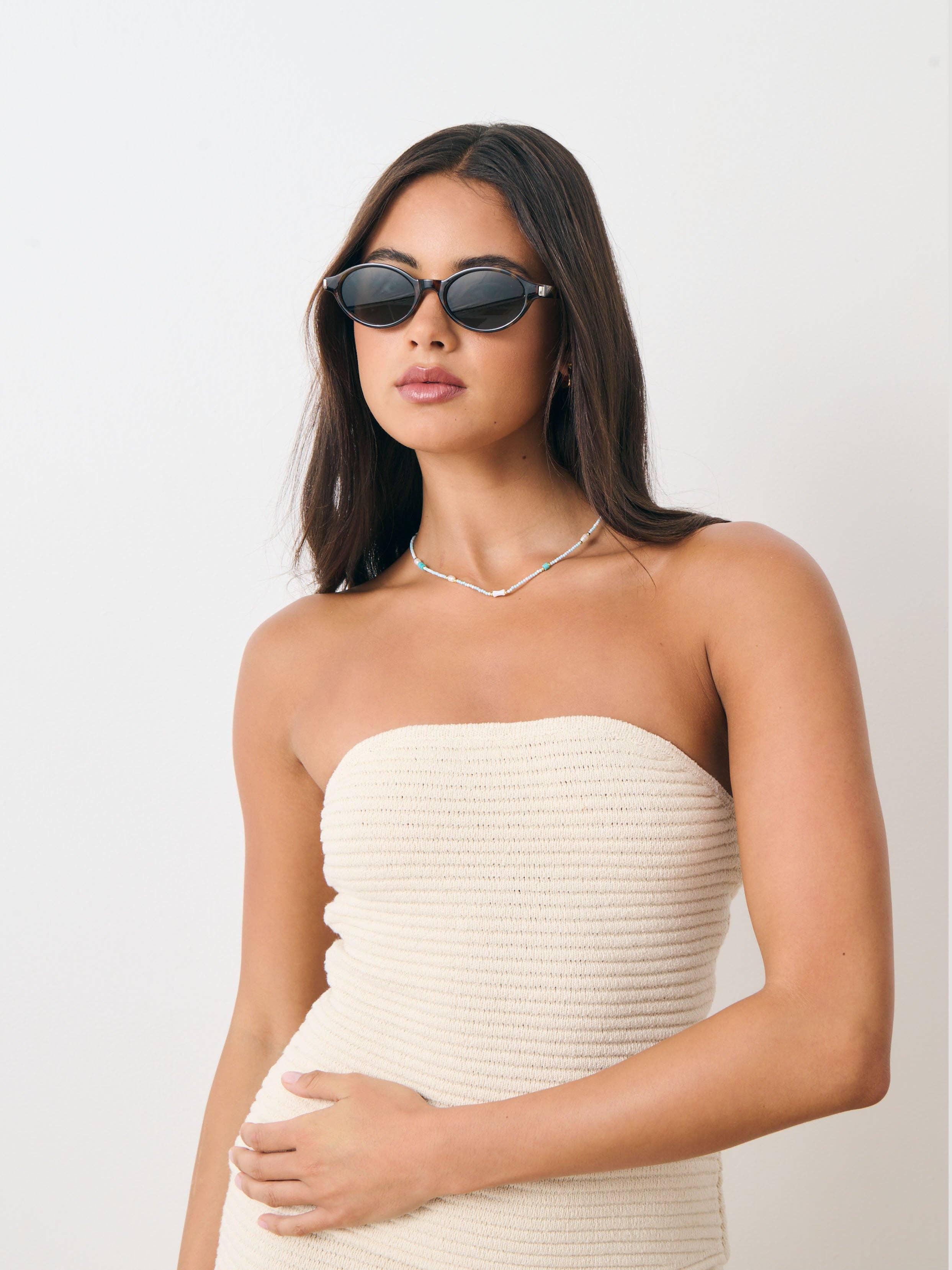 L&S Lexi Oval Sunglasses in Tortoise