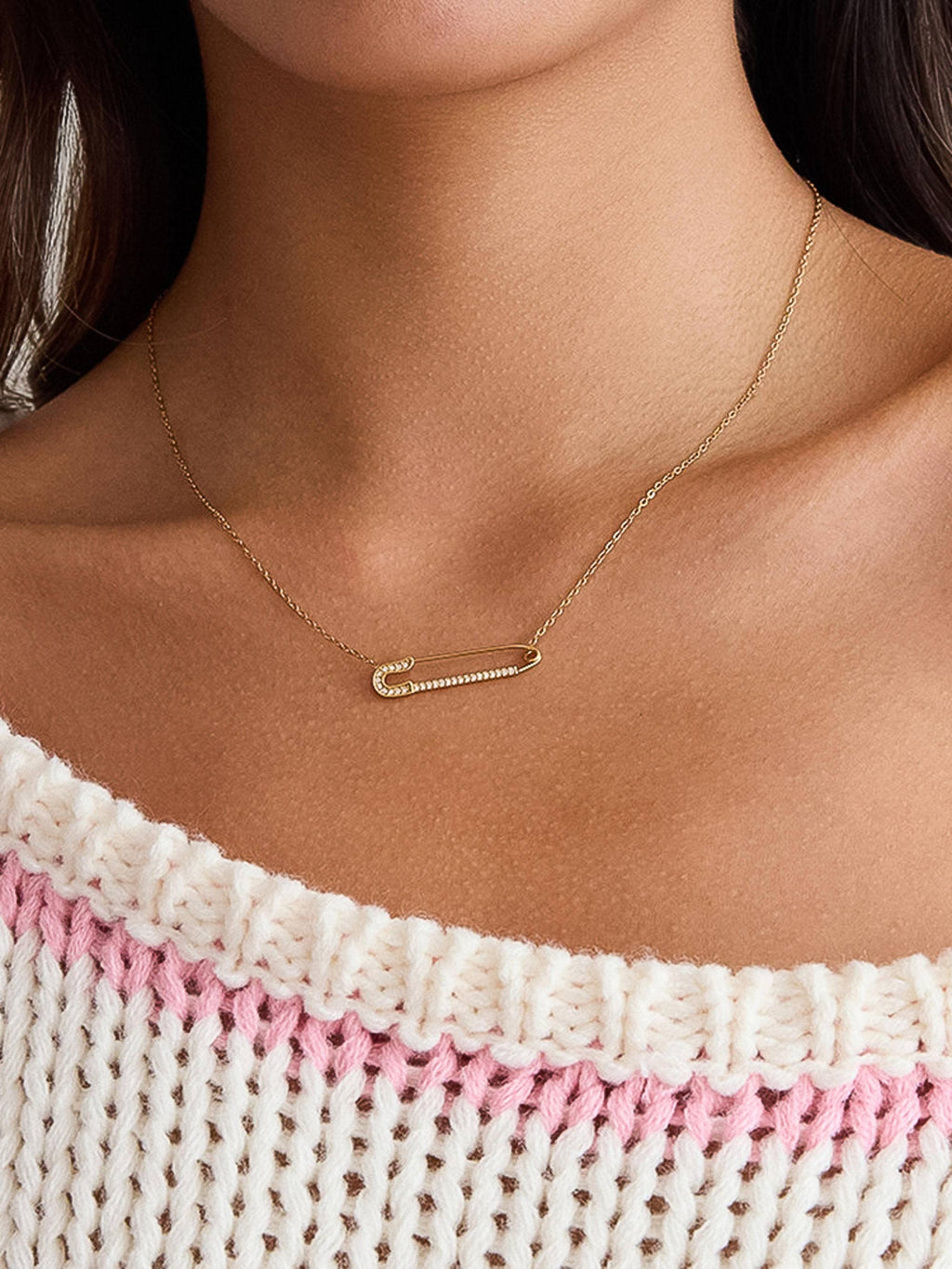 Lyselle Pin Bar Necklace